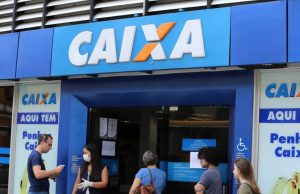 Filas continuam em frente às agências da Caixa Econômica Federal
