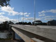 Em Tubarão, obras da passarela de concreto estão na reta final