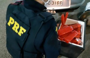 Em Tubarão, PRF apreende 16 kg de maconha na BR-101