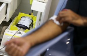 Anvisa revoga resolução que proibia doação de sangue por homens gays
