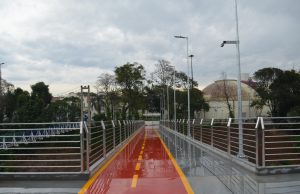 Passarela de R$ 3,6 milhões será aberta à comunidade na sexta-feira (31)