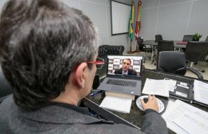 Novas medidas de isolamento social começam a valer após decreto do governo de SC