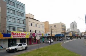 Fim da quarentena: Comércio e outros serviços voltam a funcionar neste sábado nos 18 municípios da Amurel