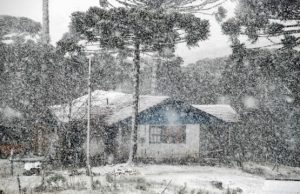 Nevasca deve atingir SC entre quinta e sexta-feira