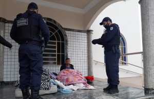 20 pessoas em situação de rua em Tubarão são atendidas antes da chegada do frio