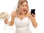 Noiva traída lê mensagens picantes entre noivo e amante na hora dos votos