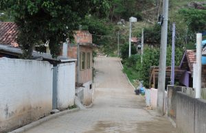 Obra de pavimentação com lajotas é concluída no bairro São Martinho