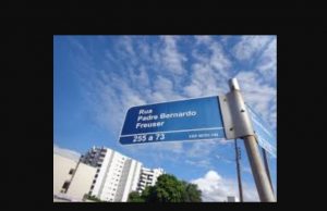 Dos últimos 20 projetos de lei votados na Câmara de Tubarão, somente 4 não foram nomes de rua