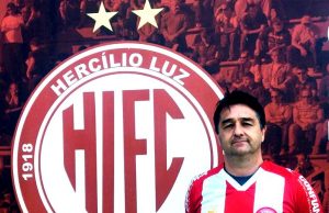 Rodrigo Bandeira é apresentado como novo técnico do Hercílio Luz