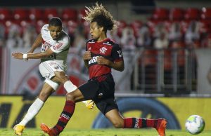 Flamengo entra na pior fase nos últimos 12 meses após ser goleado pelo São Paulo