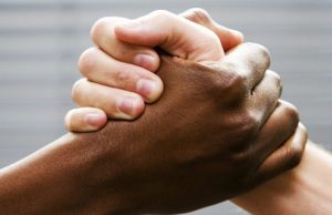 Coluna Léo Rosa de Andrade: ‘O rapaz negro e eu’