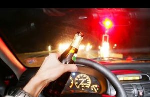 Em Grão-Pará, motorista bêbado e sem CNH tenta matar duas pessoas atropeladas