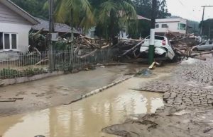 7 morrem e 3 estão desaparecidos após passagem de temporal no Alto Vale do Itajaí