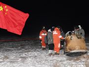 Cápsula chinesa regressa à Terra com detritos e rochas da Lua