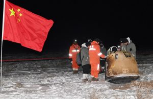 Cápsula chinesa regressa à Terra com detritos e rochas da Lua