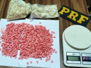 1,6 mil compridos de ecstasy são apreendidos pela PRF na BR-101, em Paulo Lopes