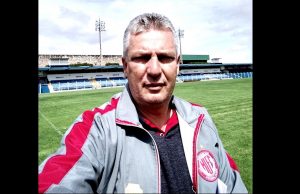 Diretoria do Hercílio negocia renovação de contrato de Daniel Frasson