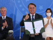 Governo federal destina R$ 20 bi para vacinação da população contra covid-19