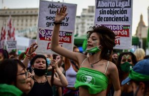 Aborto legal entra em vigor na Argentina