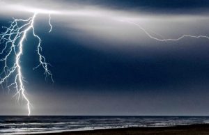 SC tem previsão de temporais isolados e chuva intensa ainda nesta terça (5), alerta Defesa Civil