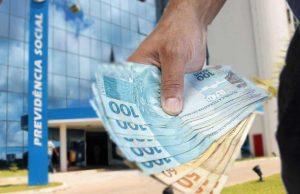 Governo decide antecipar 13º de aposentados em fevereiro e março