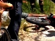 Motociclista de 42 anos morre ao colidir em lateral de locomotiva, em Tubarão