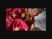 Bebê morre durante batismo ao ser mergulhado 3 vezes na água