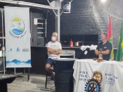 Durante reunião, Rotary de Laguna debate ações de saneamento e vistorias