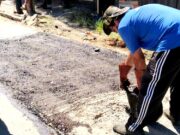 Operação Tapa-Buracos inicia no bairro Três de Maio, em Capivari