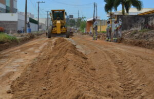 Obras para pavimentação dos acessos à nova ponte estão em ritmo acelerado