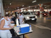 Tubarão: Homem tenta se vacinar usando documentos do pai já falecido