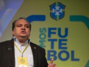 Após internação por covid-19, ex-lateral Branco tem piora e é intubado