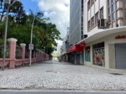 Ministério Público aciona justiça pedindo que Moisés decrete lockdown por 14 dias