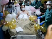 Idoso de 73 anos recebe alta da UTI Covid do HNSC após 14 dias