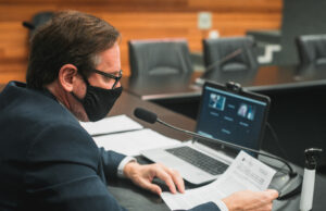 Comissão da Alesc aprova convites para discutir pandemia, privatização e carvão