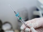 SC recebe mais de 300 mil doses de vacinas