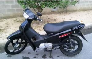 homem é detido por vigilante ao tentar furtar motoneta Biz, em Capivari de Baixo.