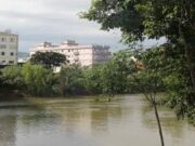 Ladrão tenta fugir a nado pelo rio em Tubarão