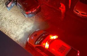 Bandidos esfaqueiam mulher em tentativa de sequestro em Tubarão