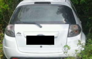 Carro furtado é encontrado abandonado em Tubarão