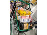 Procon apreende produtos impróprios ao consumo em mercado em Tubarão