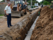 Prefeito vistoria preparação para pavimentação na rua Tenente João Luiz Maus e outras obras