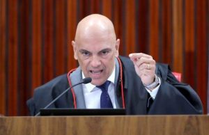 Moraes rejeita ação do PL contra urnas e multa coligação em R$ 22,9 mi