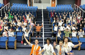 ESPETÁCULO “IR E VIR: CIDADÃO VIGILANTE” É SUCESSO TAMBÉM EM TUBARÃO