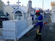 Secretaria realiza limpeza no cemitério e encontra túmulos irregulares