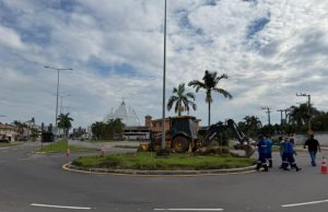 Rotatórias da Marcolino Martins Cabral passam por revitalização