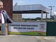 Professor pedófilo usou ‘caneta espiã’ para filmar ato sexual com aluna de 15 anos em SC