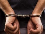 Homem acusado de estupro é preso ao ser flagrado dirigindo na região