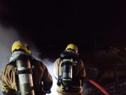 Carro pega fogo na BR-101 e cinco ocupantes escapam ilesos