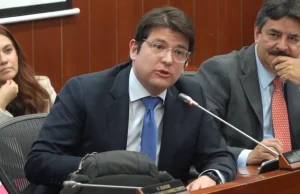 Morre Miguel Uribe, pré-candidato baleado na Colômbia, aos 39 anos